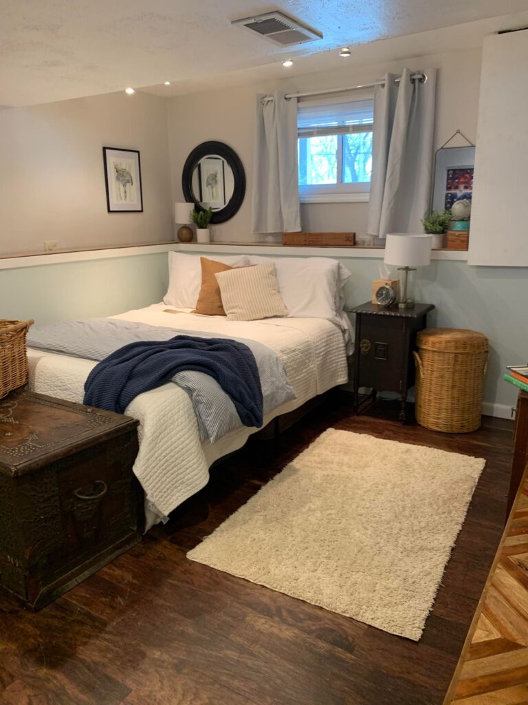 cozy minimal bedroom